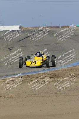 media/Nov-19-2022-CalClub SCCA (Sat) [[baae7b5f0c]]/Group 1/Race (Outside Grapevine)/